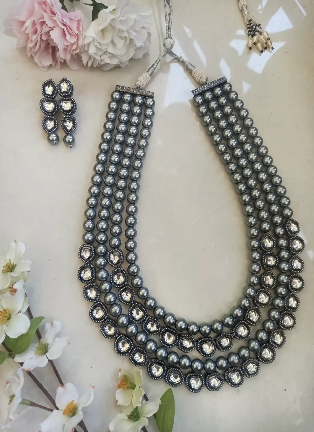 Kundan Beads Layered Neckset - P0164